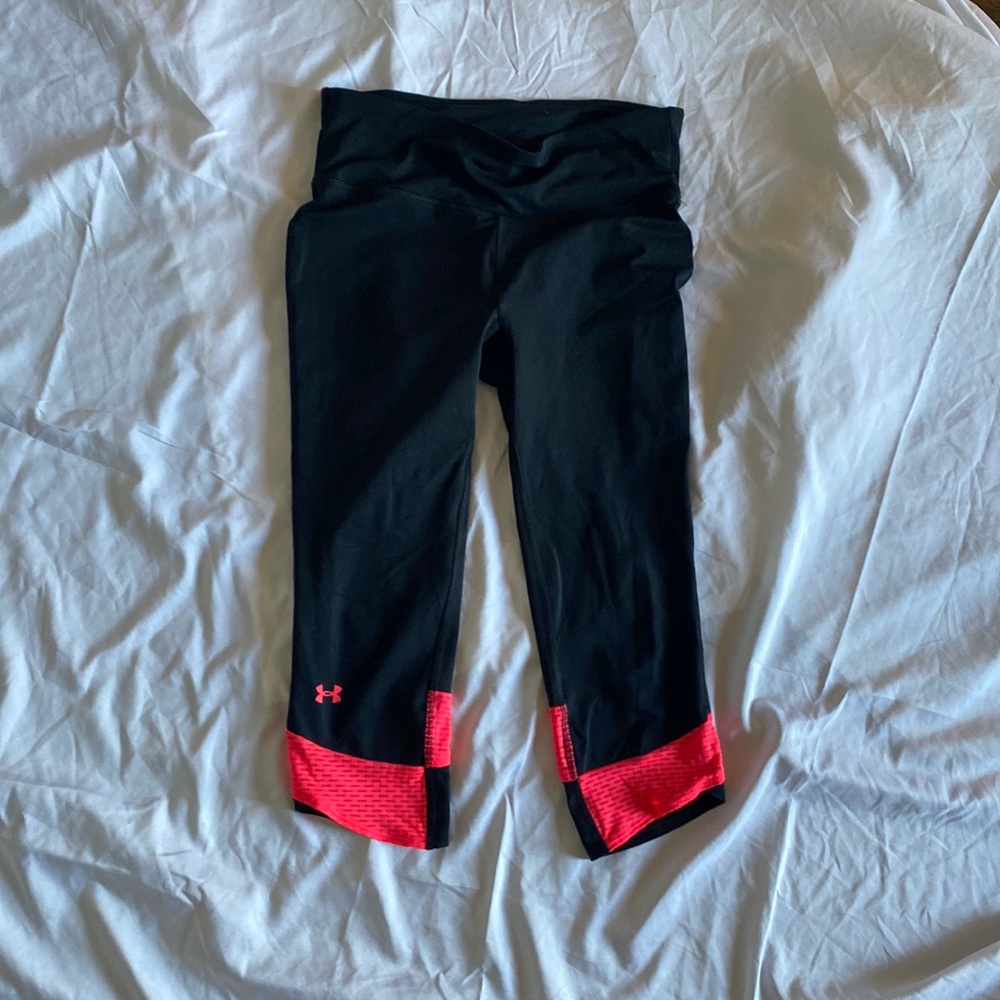 Black hot pink work out capri